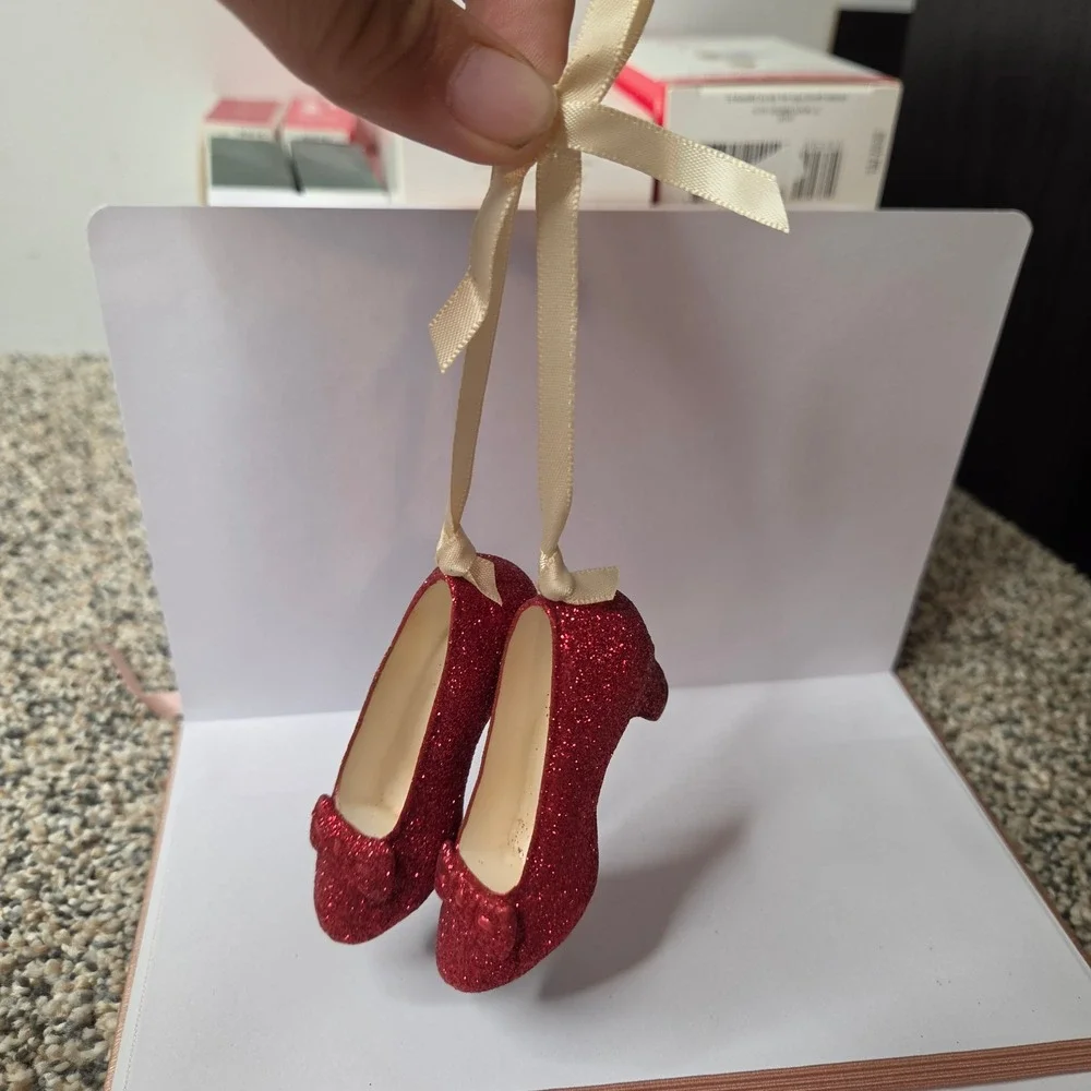 Hallmark Keepsake The Wizard of Oz Ruby Slippers Porcelain Ornament Red Glitter